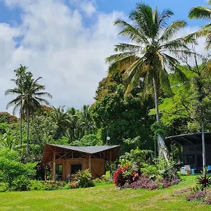 Kalani Oceanside Retreat Lodge Pahoa